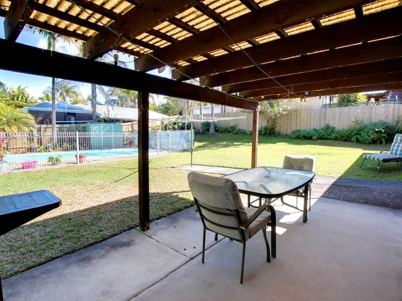 97 Hinkler Drive, Worongary QLD 4213