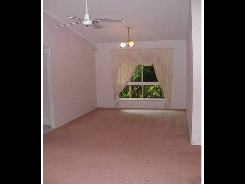 5 Minugh Court, Carrara QLD 4211