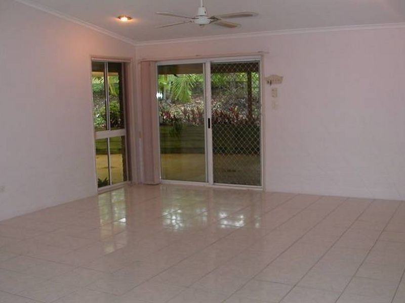 5 Minugh Court, Carrara QLD 4211
