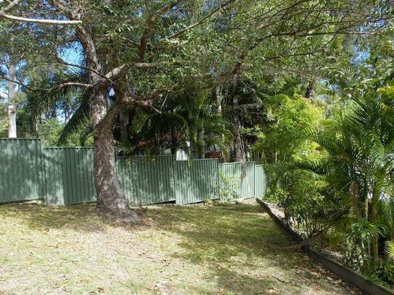 5 Minugh Court, Carrara QLD 4211