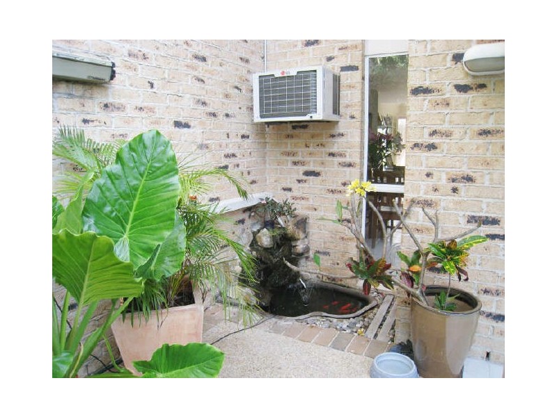 4/164 Alexander Drive, Highland Park QLD 4211