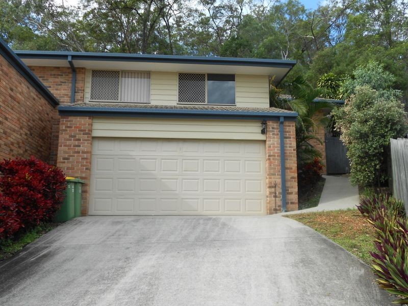 2/80 Paddington Drive, Carrara QLD 4211