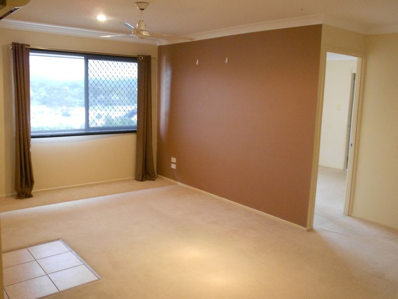 2/80 Paddington Drive, Carrara QLD 4211