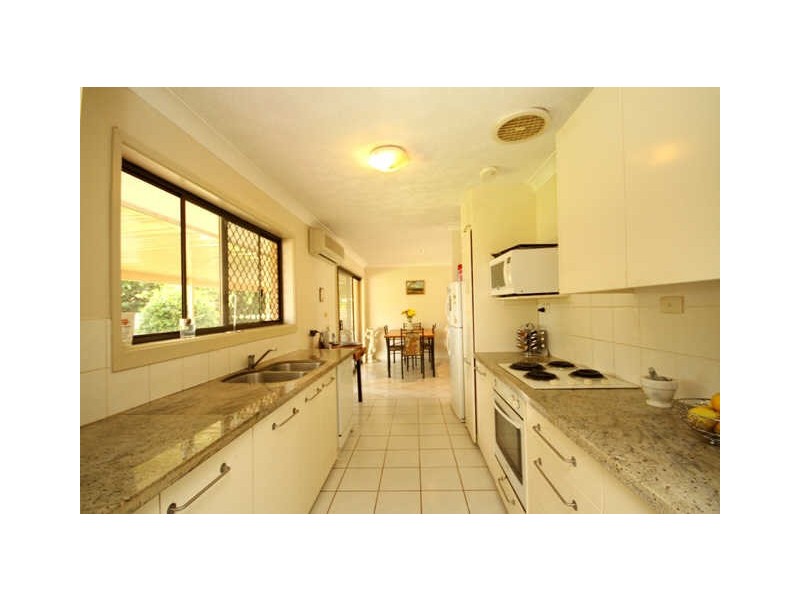 10 Jerrawa Street, Nerang QLD 4211