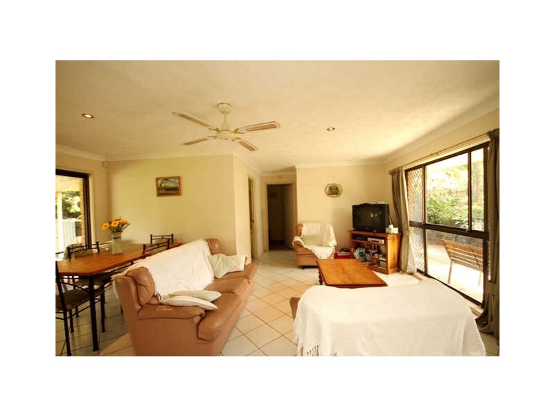 10 Jerrawa Street, Nerang QLD 4211