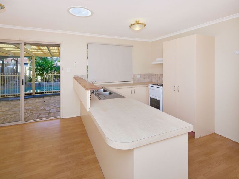 68 Crusader Way, Nerang QLD 4211