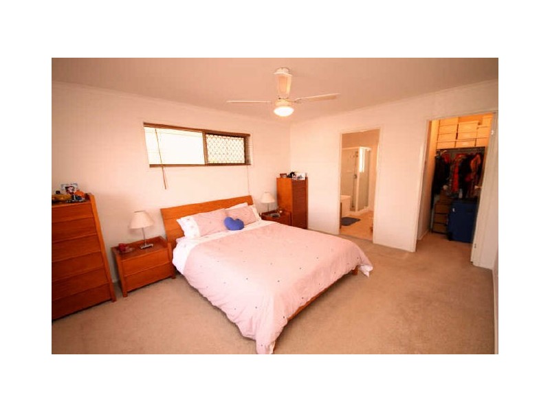 14 Zane Street, Molendinar QLD 4214