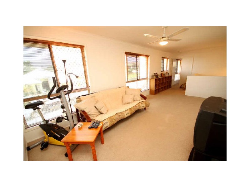 14 Zane Street, Molendinar QLD 4214