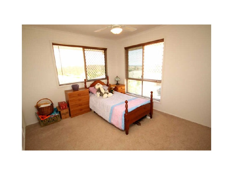 14 Zane Street, Molendinar QLD 4214