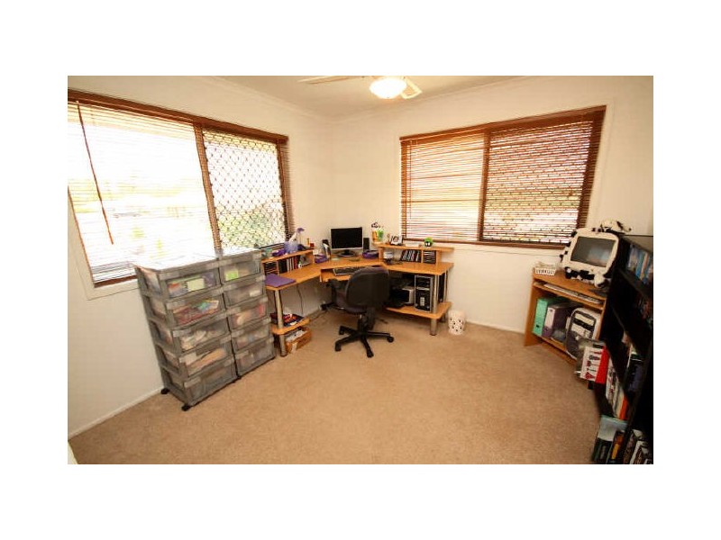 14 Zane Street, Molendinar QLD 4214