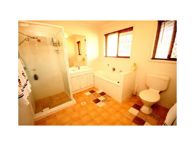 14 Zane Street, Molendinar QLD 4214