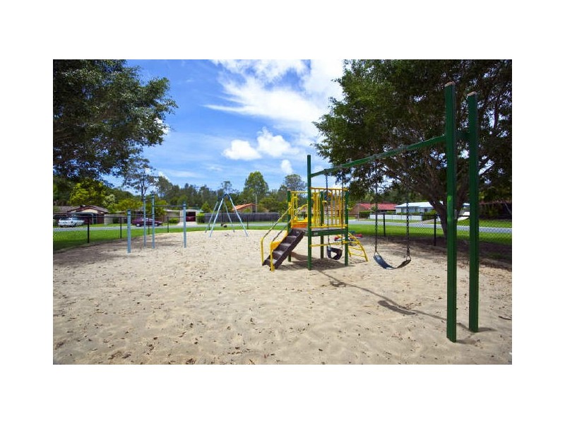 5 Bluestone Drive, Carrara QLD 4211