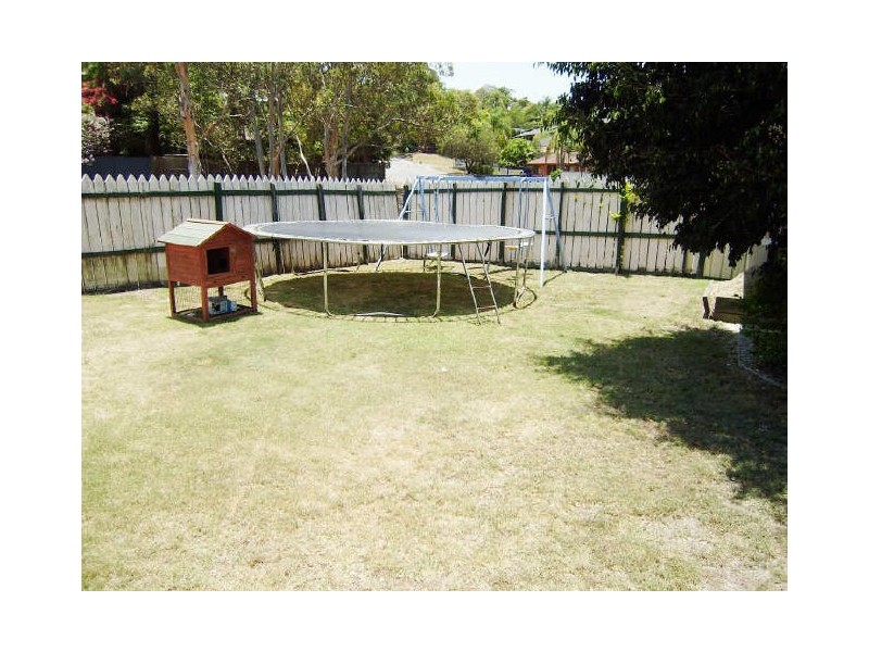 5 Bluestone Drive, Carrara QLD 4211