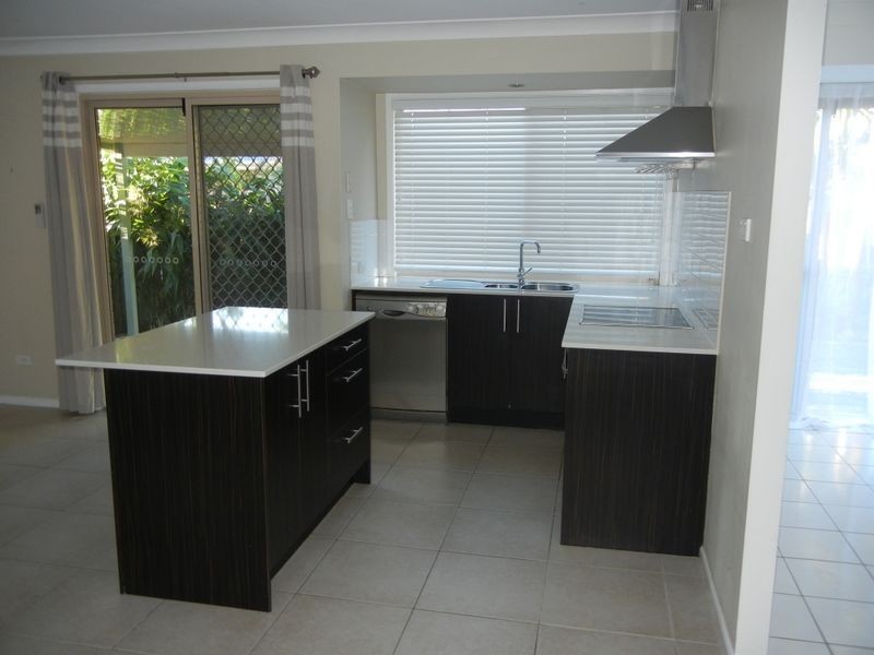 20 Tamarind Close, Nerang QLD 4211