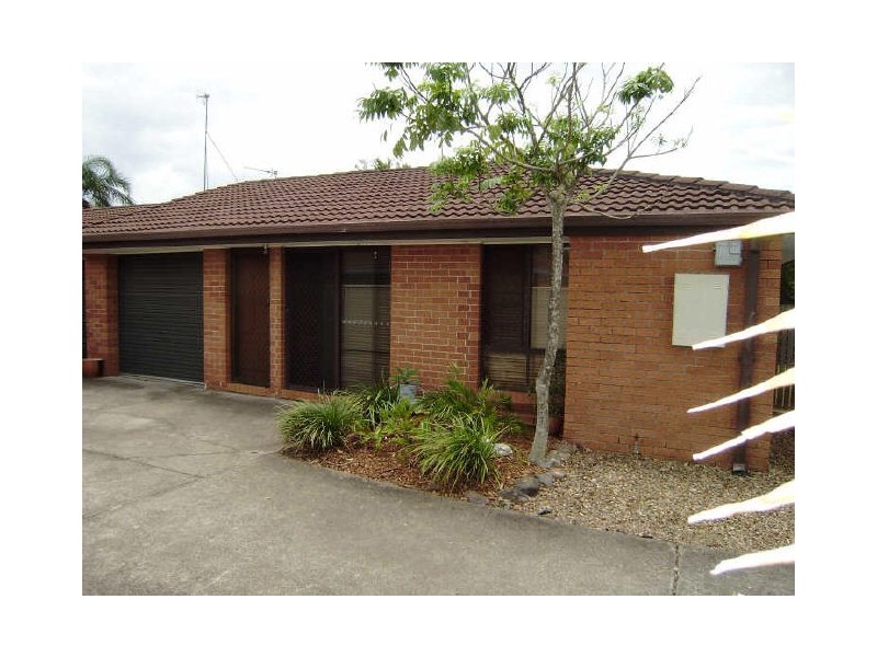 1/3 Elm Court, Labrador QLD 4215