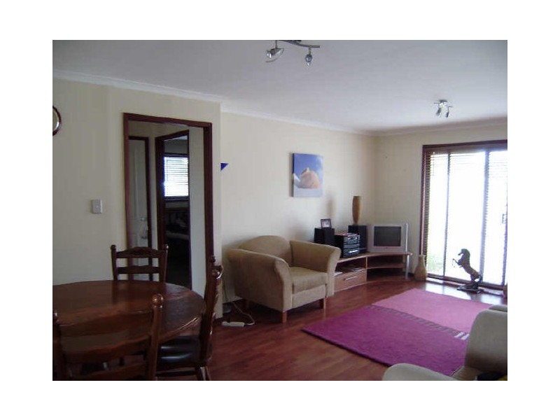 1/3 Elm Court, Labrador QLD 4215