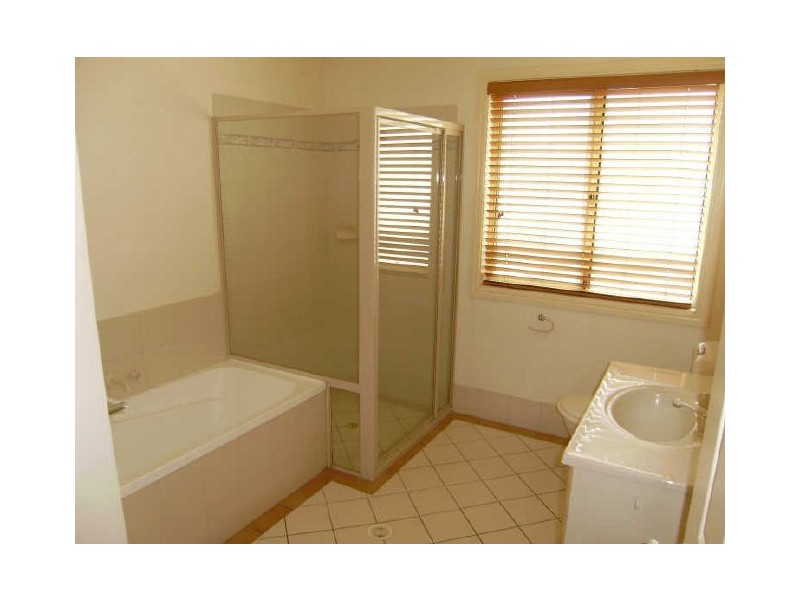 2/56 Ancona Street, Carrara QLD 4211