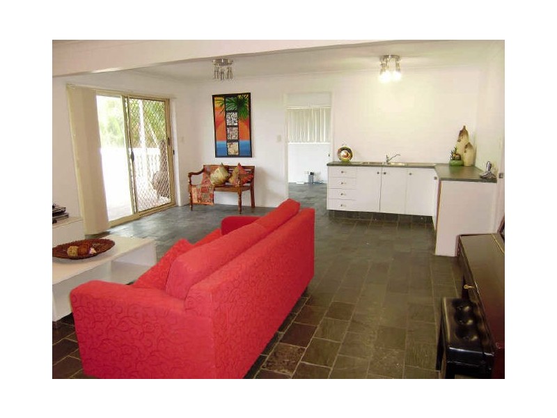 6 Ardrossan Place, Highland Park QLD 4211