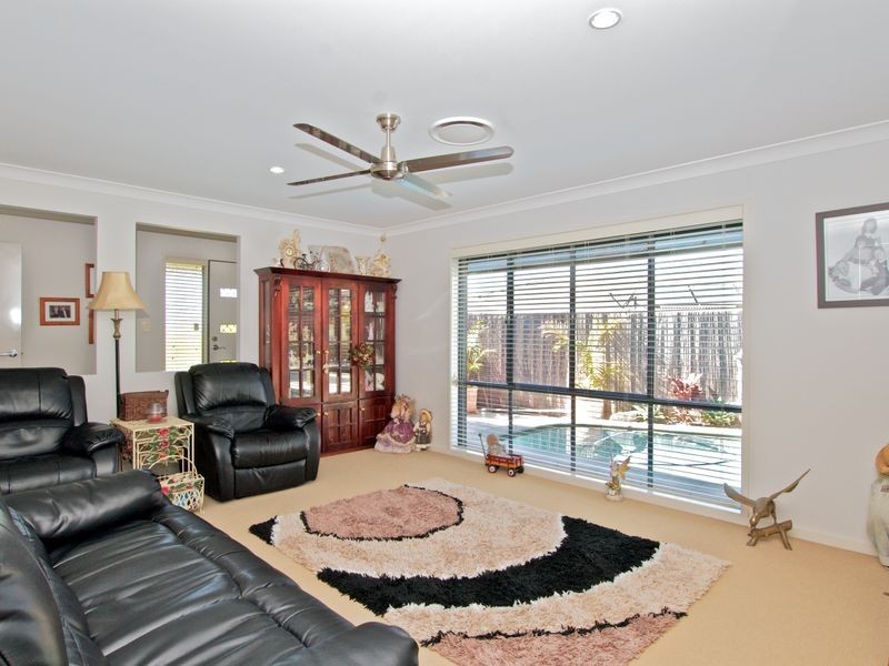 14 Abbey Rose Way, Nerang QLD 4211