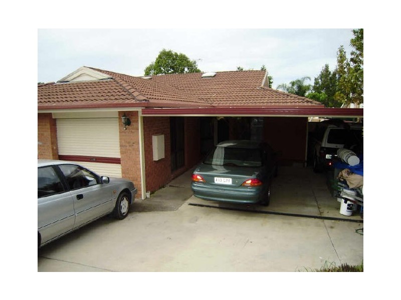 1/13 Ash Court, Arundel QLD 4214