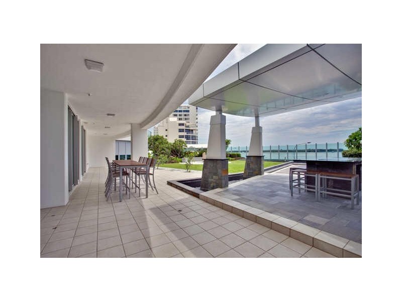 1107/300 Marine Parade, Labrador QLD 4215