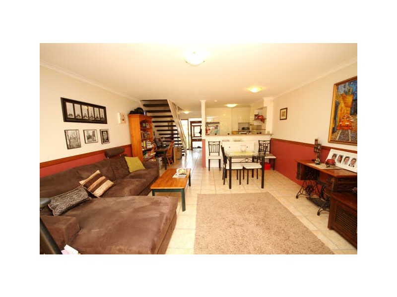 49/84 Lawrence Drive, Nerang QLD 4211