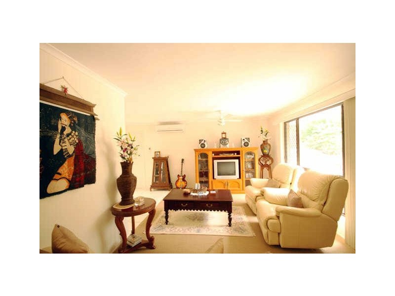 63 Alexander Drive, Highland Park QLD 4211