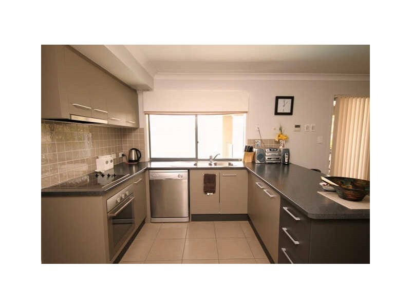 14 Abbey Rose Way, Nerang QLD 4211