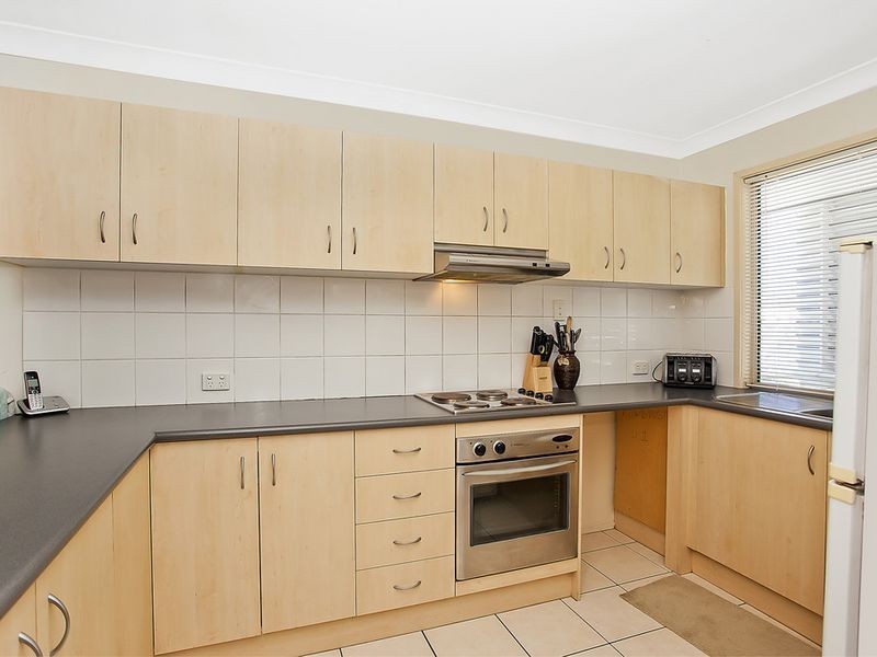 1/80 Paddington Drive, Carrara QLD 4211