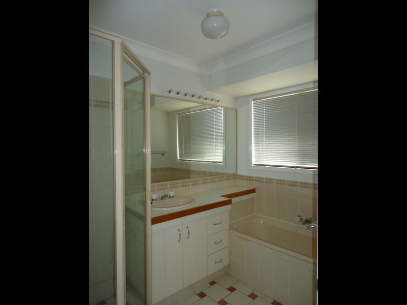 67 Mclaren Road, Nerang QLD 4211