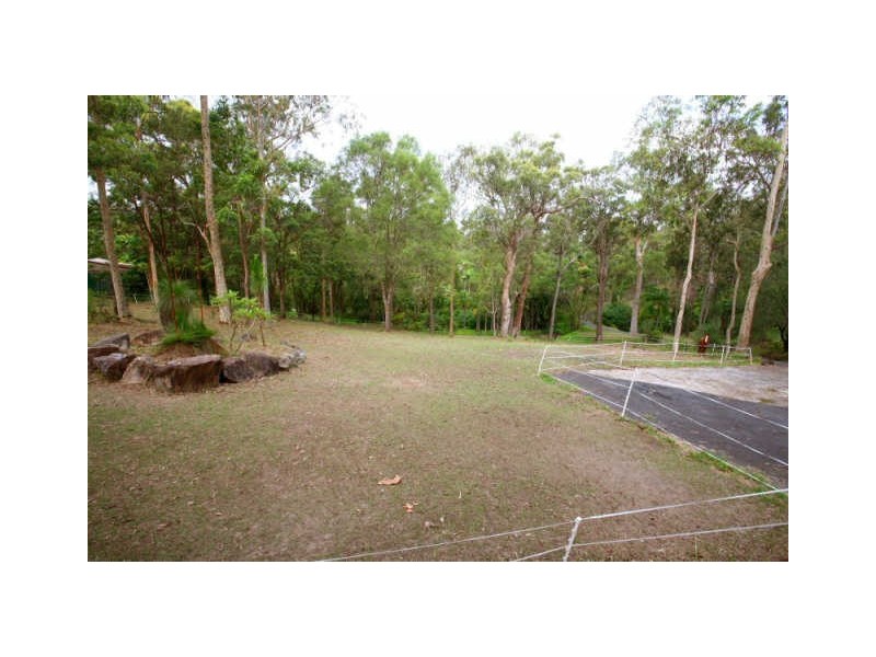22 Narrabri Court, Gaven QLD 4211