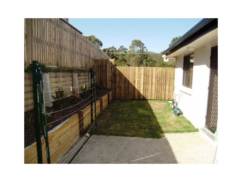 2/3 Chantrill Avenue, Nerang QLD 4211