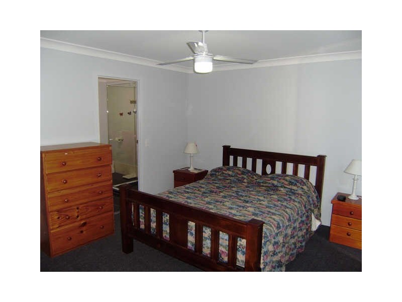 2/3 Chantrill Avenue, Nerang QLD 4211