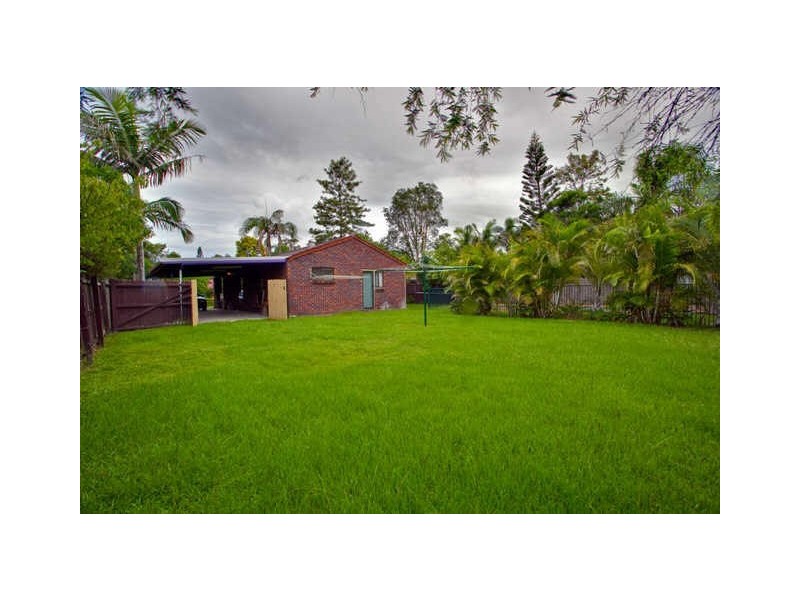 9 Bluestone Drive, Carrara QLD 4211