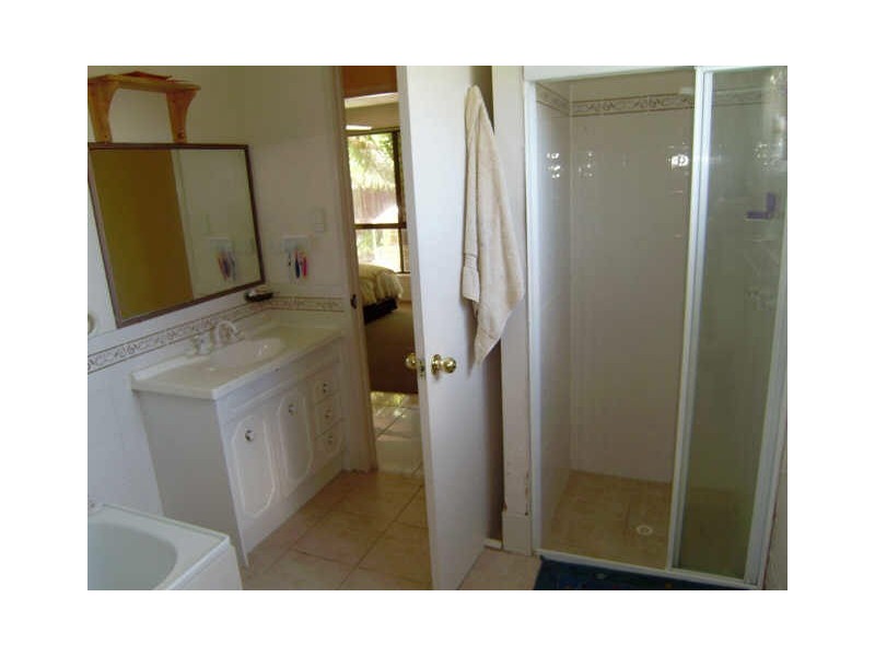 9 Bluestone Drive, Carrara QLD 4211