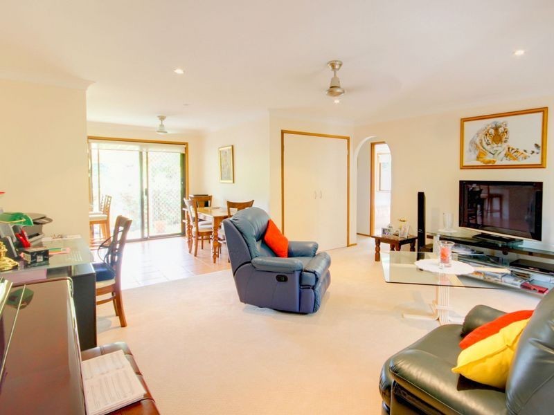 2/2 Dorrigo Drive, Worongary QLD 4213