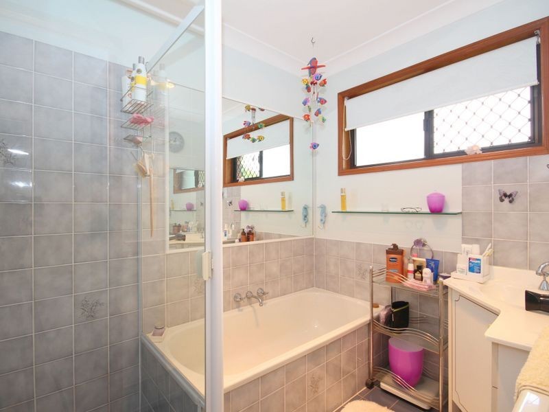 2/2 Dorrigo Drive, Worongary QLD 4213