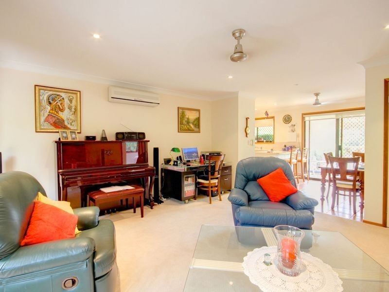 2/2 Dorrigo Drive, Worongary QLD 4213