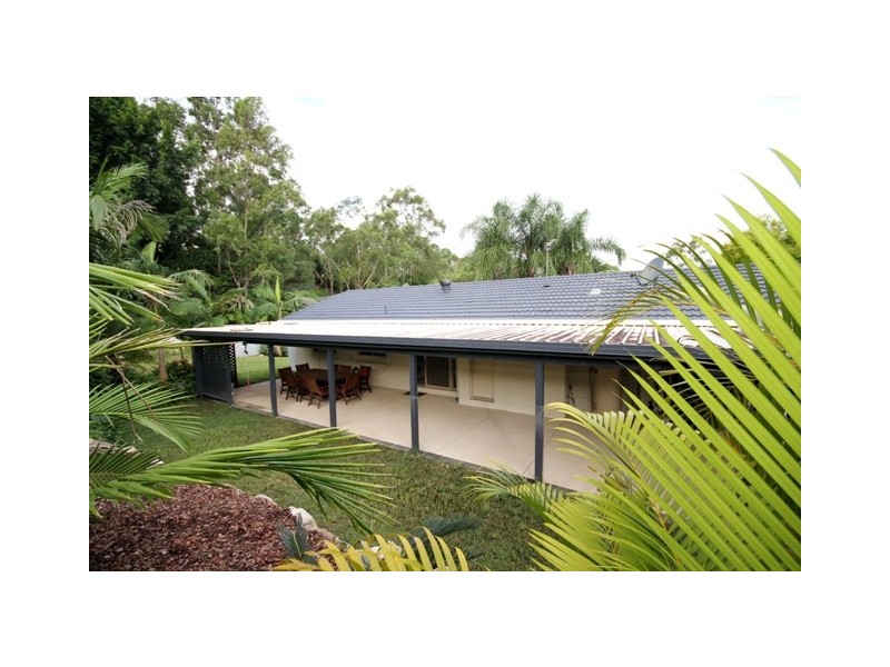 10 Bernadette Place, Highland Park QLD 4211