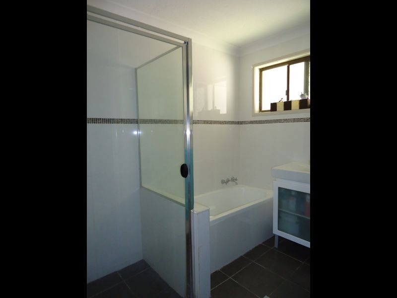 6 Pilbara Place, Worongary QLD 4213