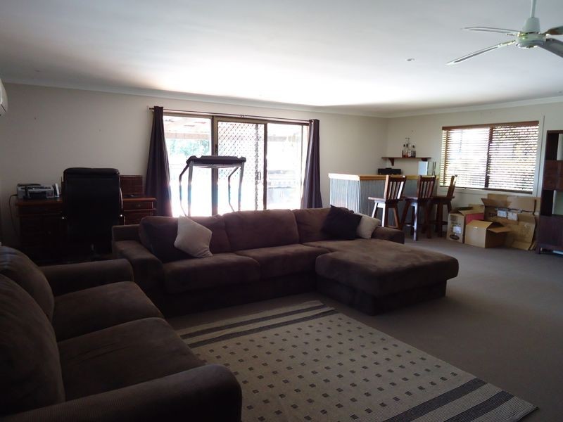 6 Pilbara Place, Worongary QLD 4213