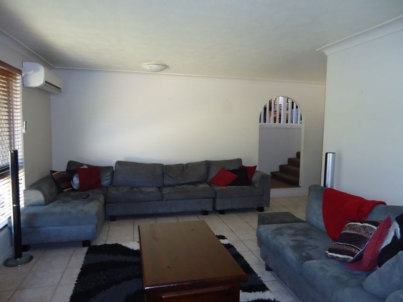 6 Pilbara Place, Worongary QLD 4213