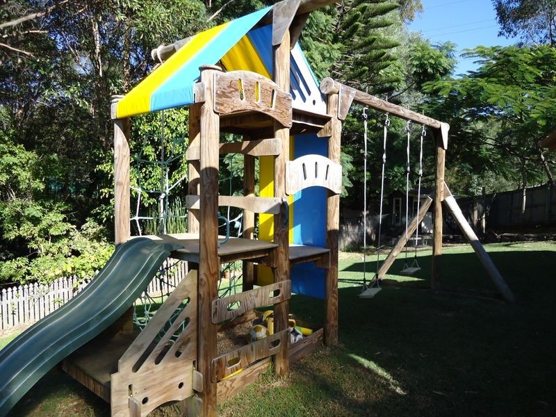 18 Fallon Court, Worongary QLD 4213