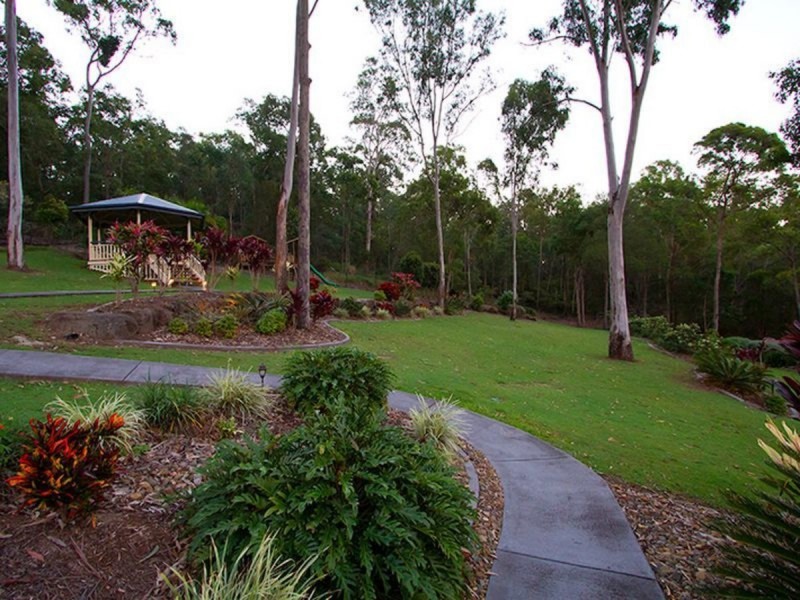 27 Byfield Court, Nerang QLD 4211