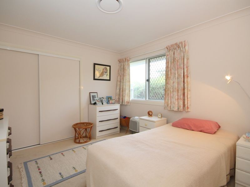 10 Marjorie Crescent, Benowa QLD 4217
