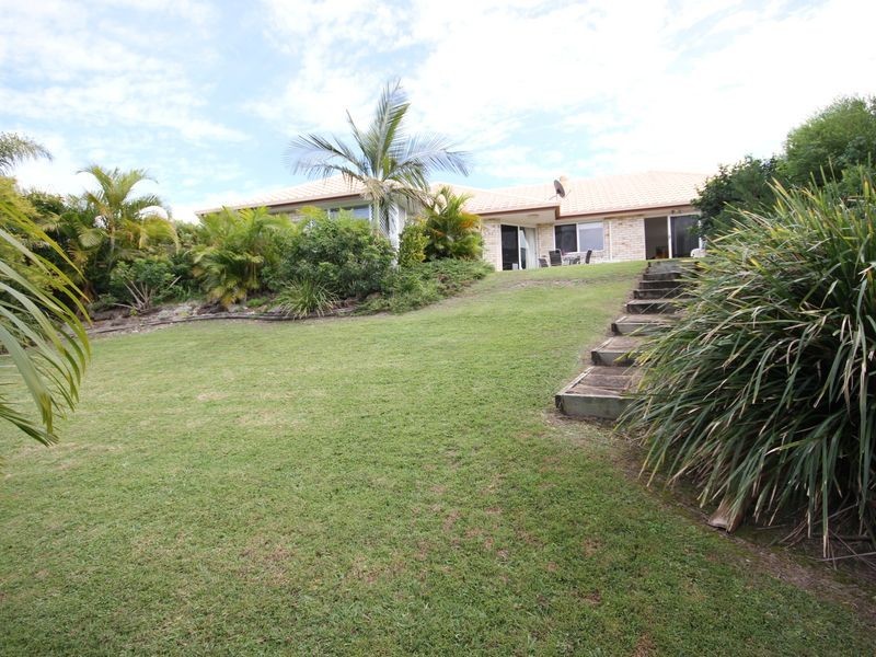 10 Marjorie Crescent, Benowa QLD 4217