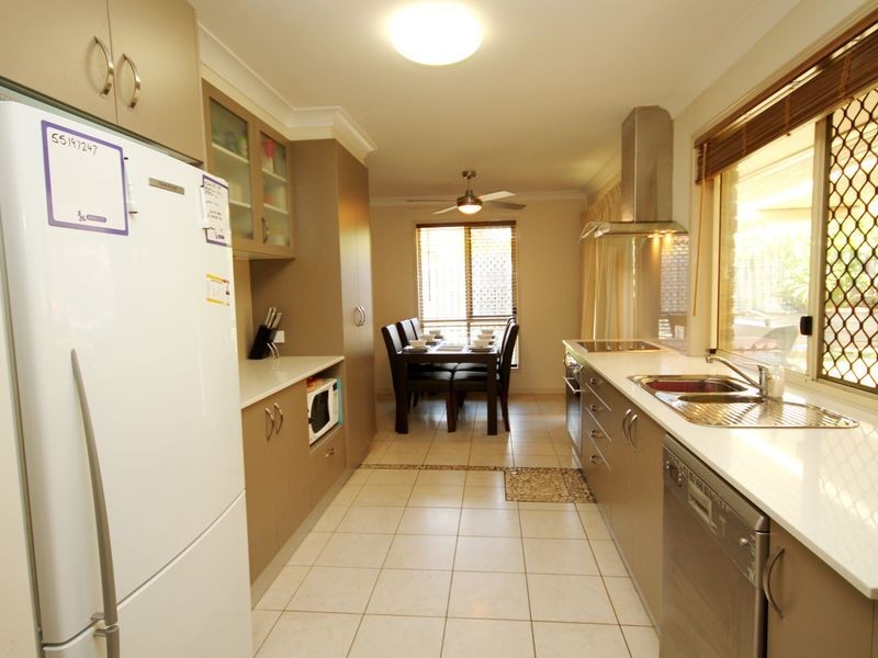 7 Glengarry Close, Highland Park QLD 4211