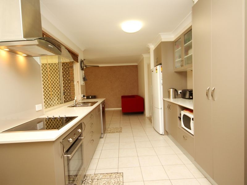 7 Glengarry Close, Highland Park QLD 4211