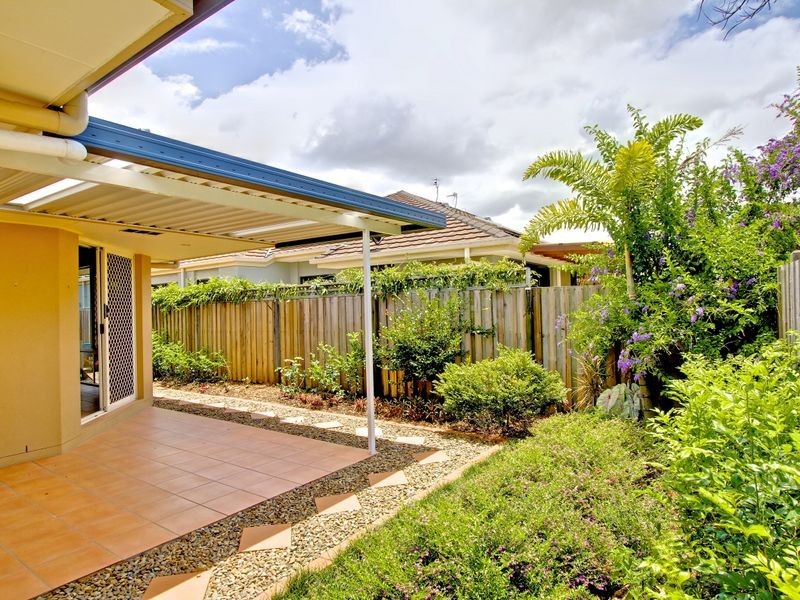 14 Rhiannon Drive, Ashmore QLD 4214