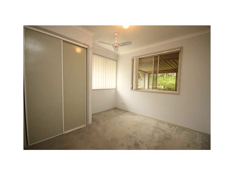 8 Knight Crescent, Nerang QLD 4211